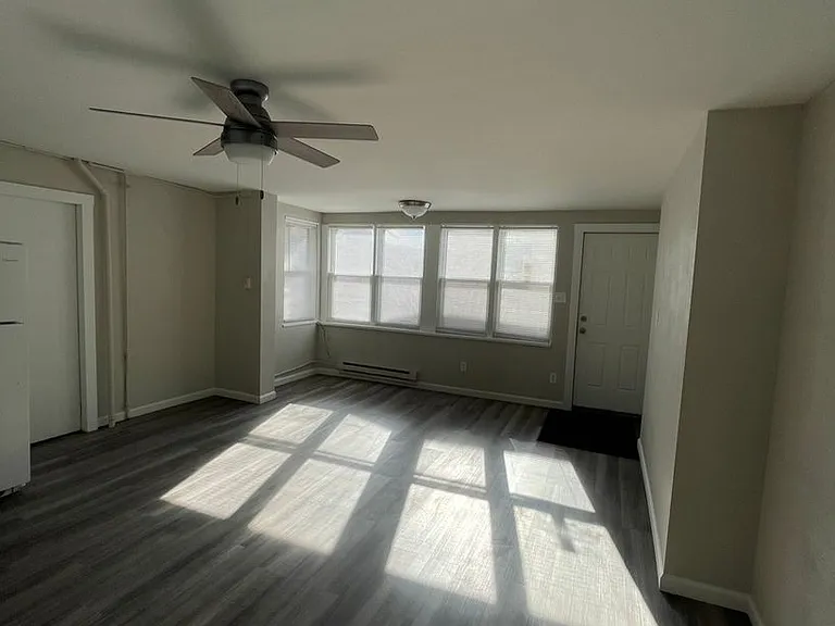 1108 Rose St — Photo 3