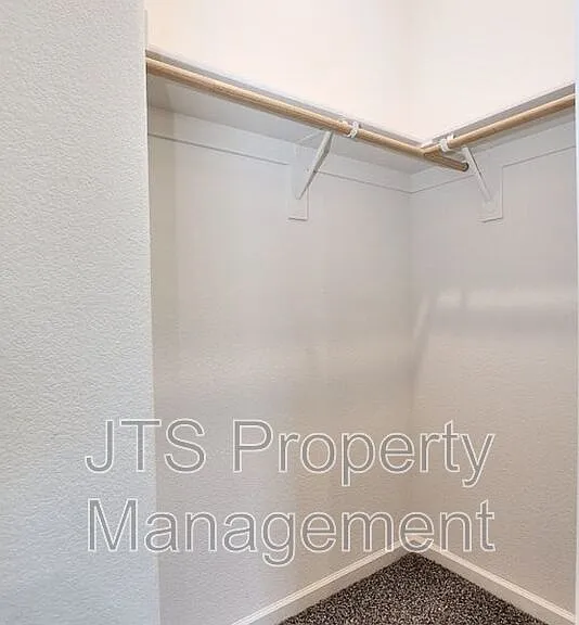 3217 Sunny Gate Ln — Photo 41