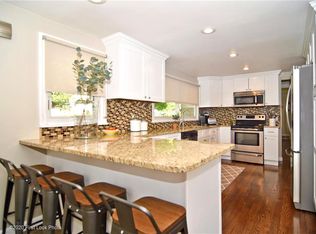 42 Clear View Dr, Cranston, RI 02921