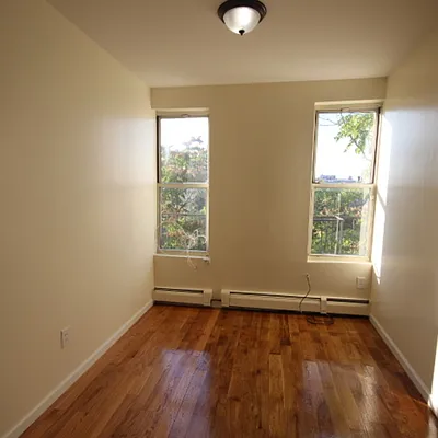 Rented by Nooklyn NYC LLC | media 65