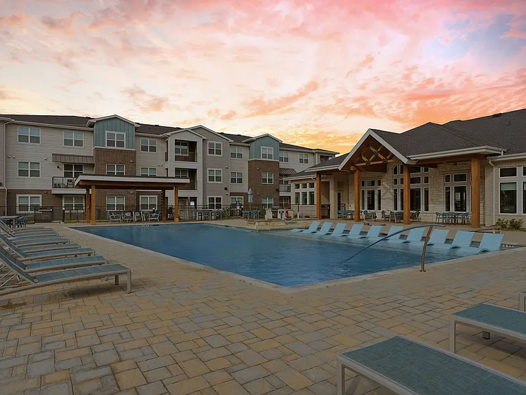 The Breckyn apartments community photo