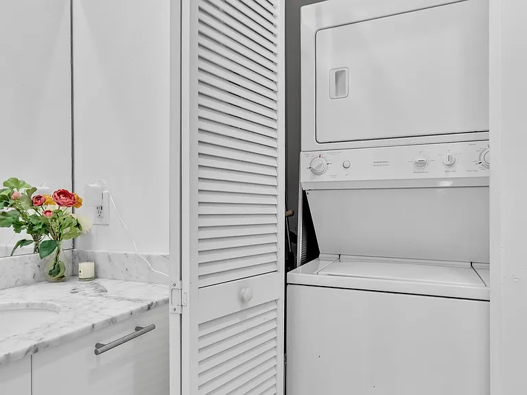 951 Brickell Ave #Penthouse 4111 — Photo 30