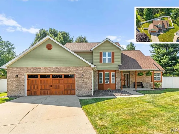 40 Michelle Dr, Mascoutah, IL 62258