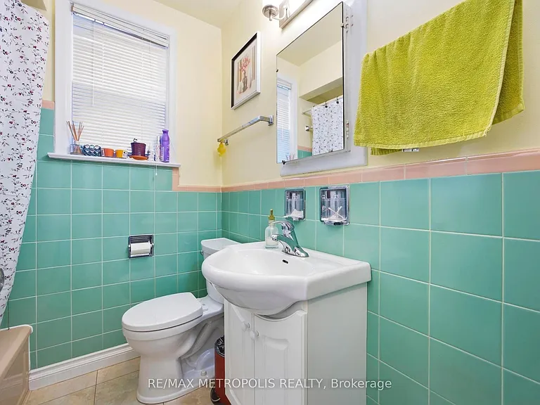 11 Rambler Pl #BASEMENT — Photo 18