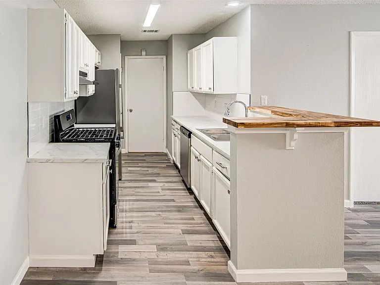 8112 W Gate Blvd #A — Photo 8