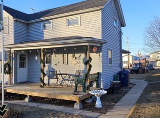 103 Grove St, Fairbank, IA 50629