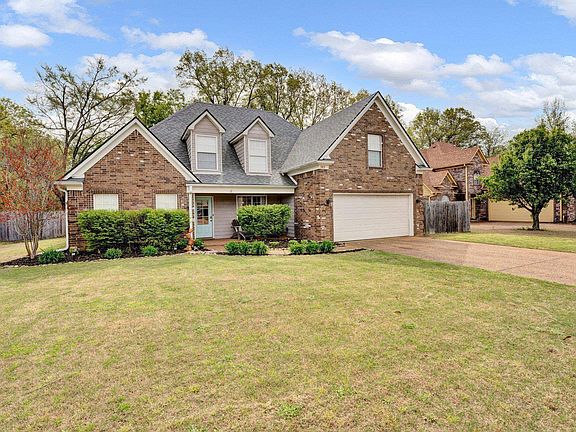 2nd image of 385 Tate Dr