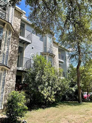 3111 Tom Green St Photo 1