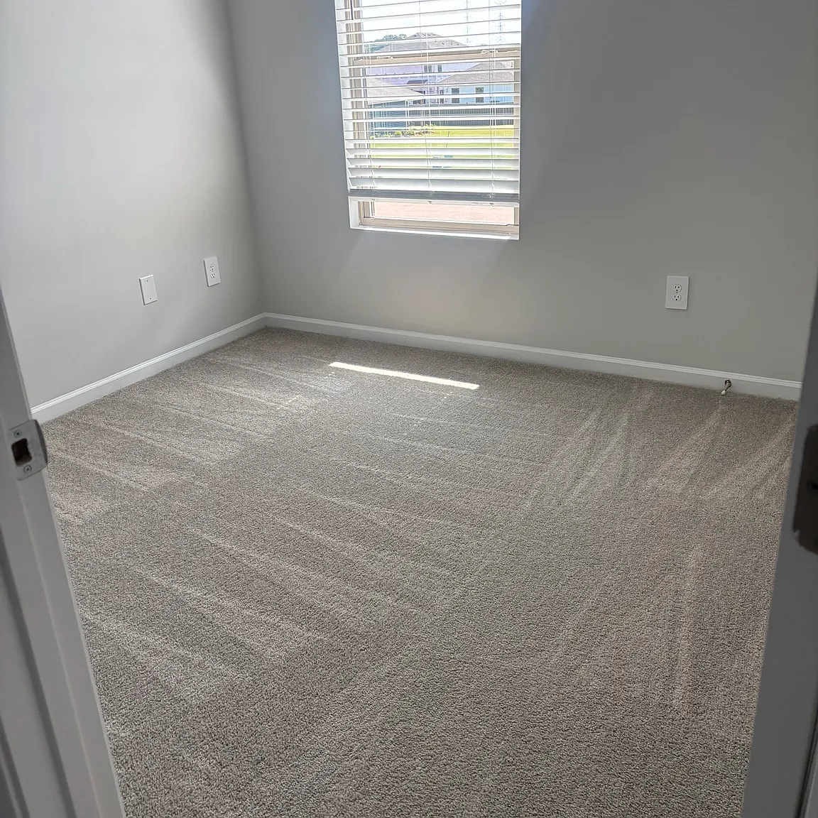 1061 John Avenue - 1 — Photo 3