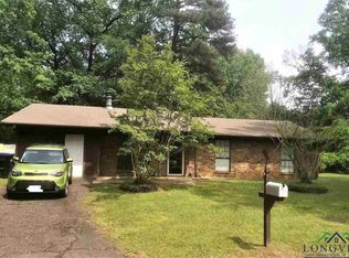 302 Freedom Dr, Longview, TX 75604