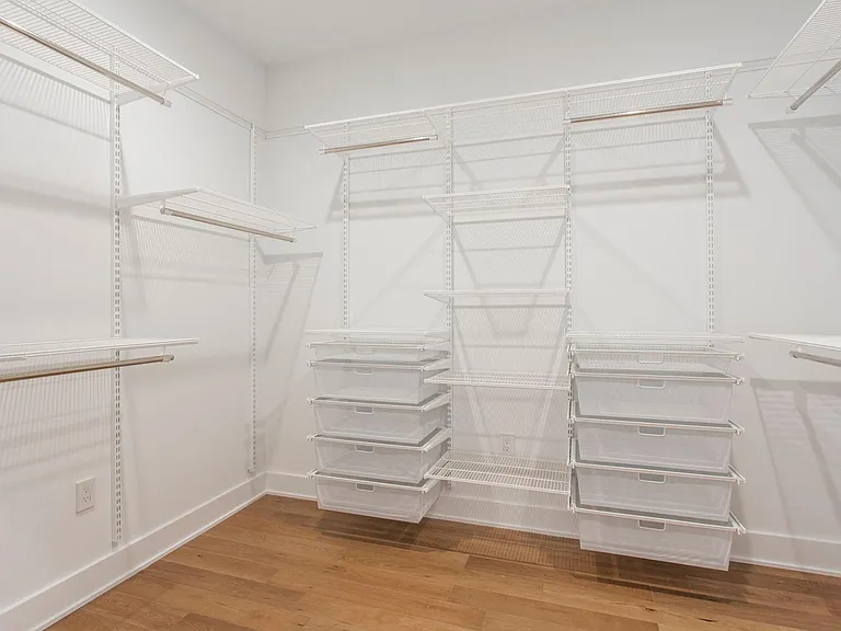 Wow! Walk in designer Elfa closet