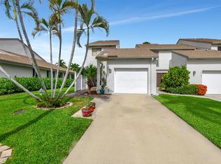 6730 Canary Palm Cir, Boca Raton, FL 33433