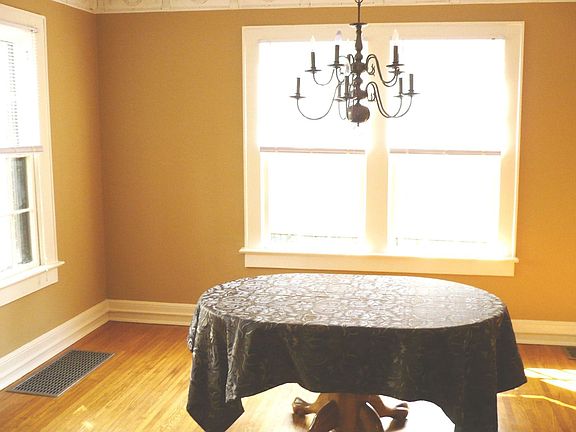 Beautiful H/W floors downstairs