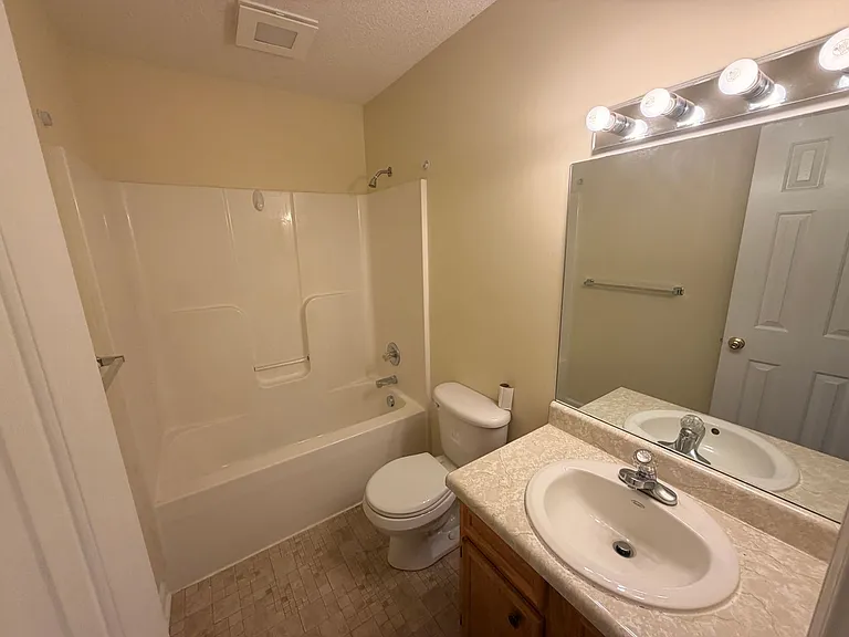 2188 Samanthas Wells Rd — Photo 12