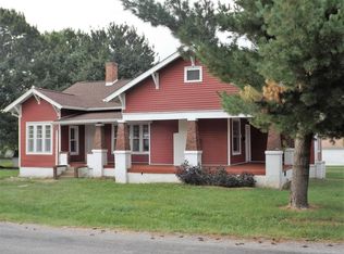 1113 Burgess Ave, Johnston City, IL 62951