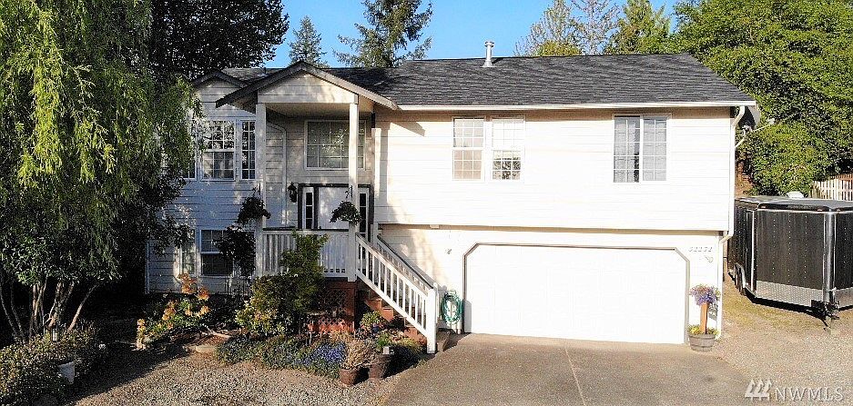 Beautiful home in the heart of Black Diamond!