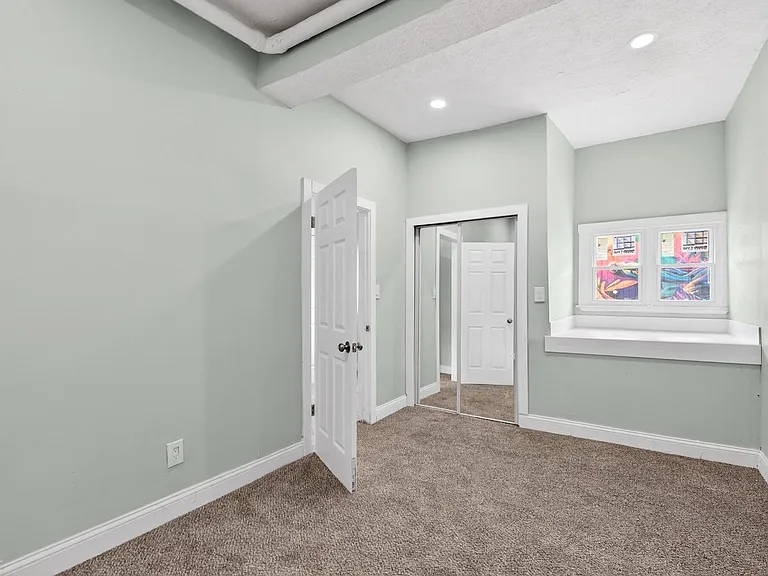 3356 W 44th St — Photo 9