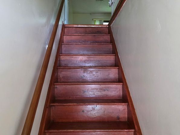 285 Village Ct