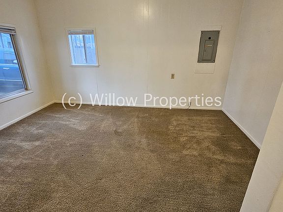 3rd image of 924 116th St S