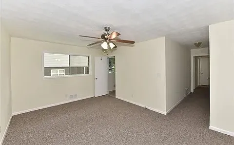 1396 E Rock Springs Cir NE — Photo 9