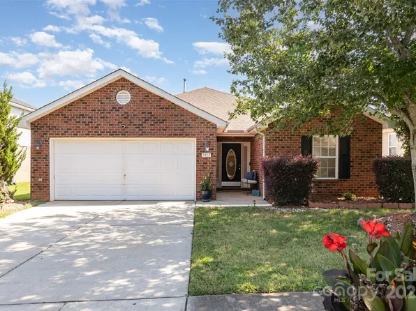 7012 Bullock Dr, Charlotte, NC 28214