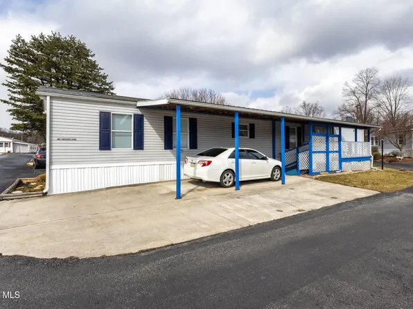 643 Pearwood Dr, Altoona, PA 16601
