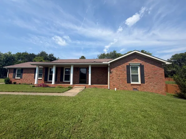 526 Westwood Dr, Clarksville, TN 37043