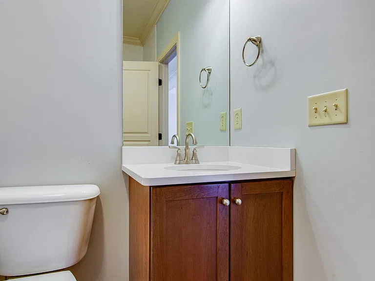 1606 Boscobel St — Photo 21