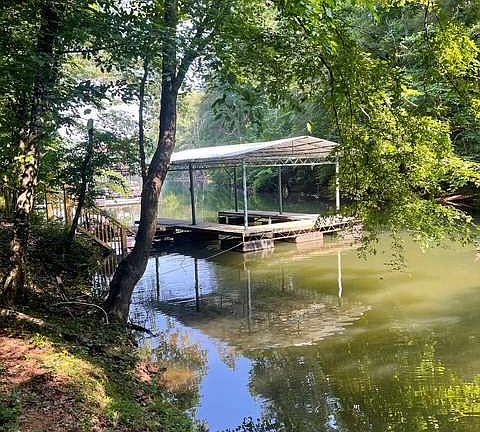3rd image of 5560 Pilgrim Point Ext
