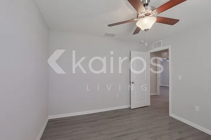 8616 SW 44th Ct — Photo 15