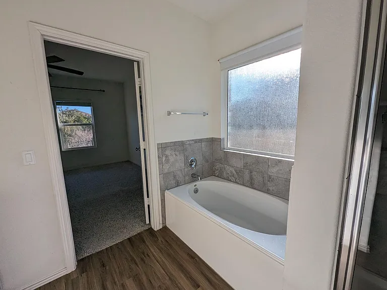 1216 Blackhaw Ln — Photo 31