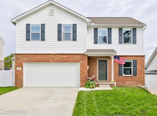 3548 Woodmont Ave, Trenton, MI 48183