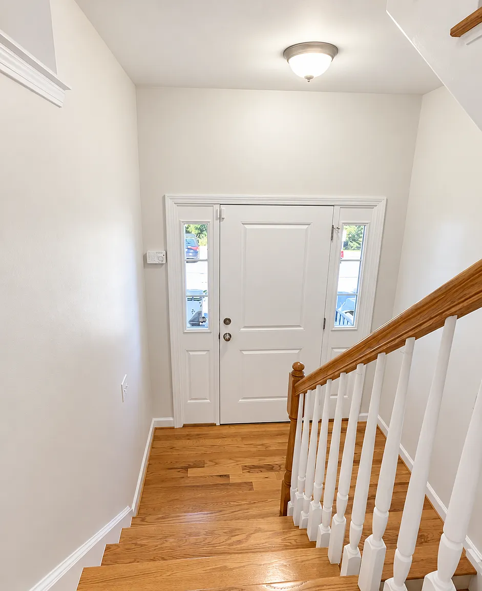 2 bed, 2.5 bath, 1750 sqft, $3,295 — Photo 2