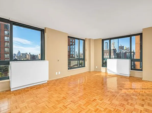 1 Irving Pl APT V24d, New York, NY 10003