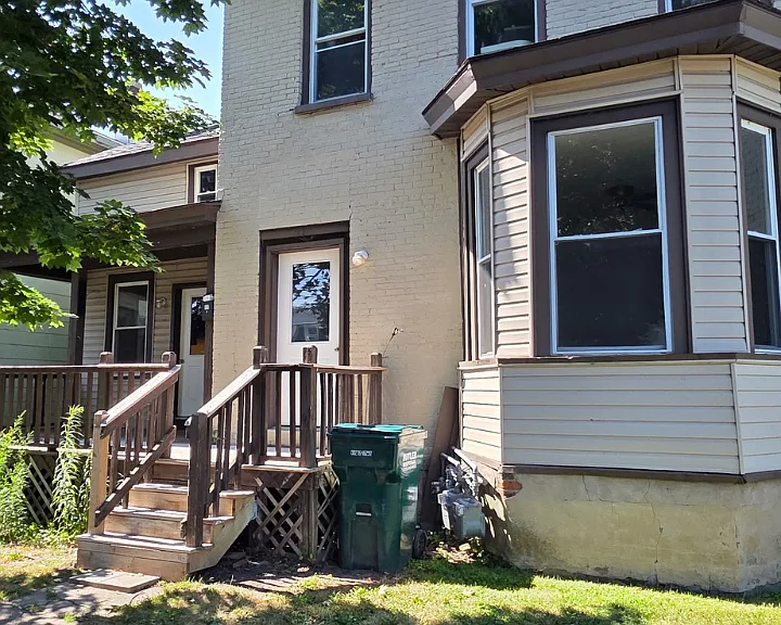 51 W Albany St — Photo 10