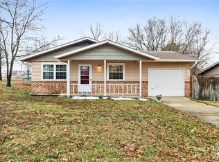 416 W Redwing Cir, Fayetteville, AR 72704