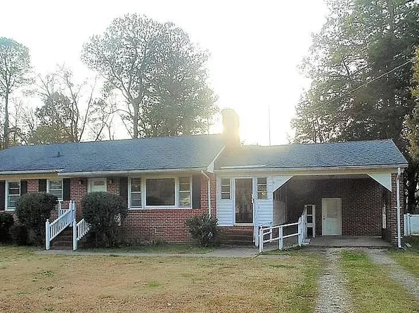 810 S Commerce St, Aulander, NC 27805