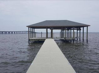 209 Sandy Hook Dr, Pass Christian, MS 39571