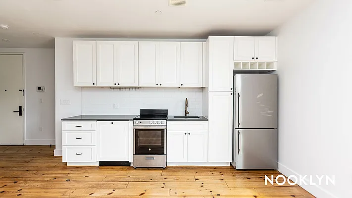 Rented by Nooklyn NYC LLC | media 42