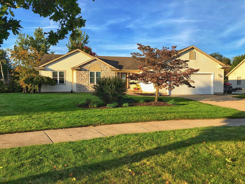 1st image of 1083 Sunset Hills Ct NW