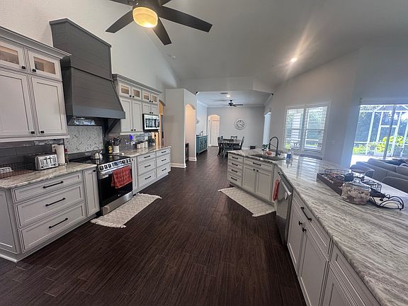 3rd image of 14218 Silver Lakes Cir