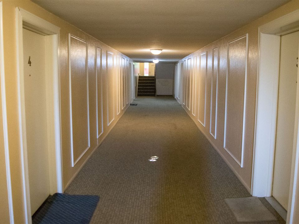 2nd image of 2010 Arlington Ave APT 20