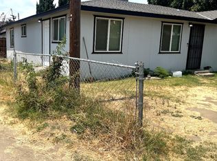 176 W Birch St #A, Farmersville, CA 93223