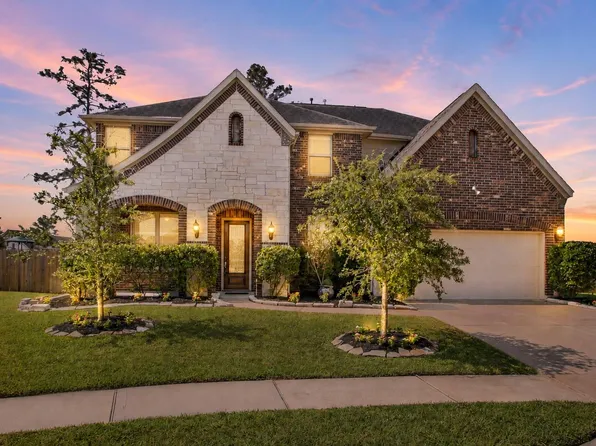 9039 Charncross Ln, Tomball, TX 77375