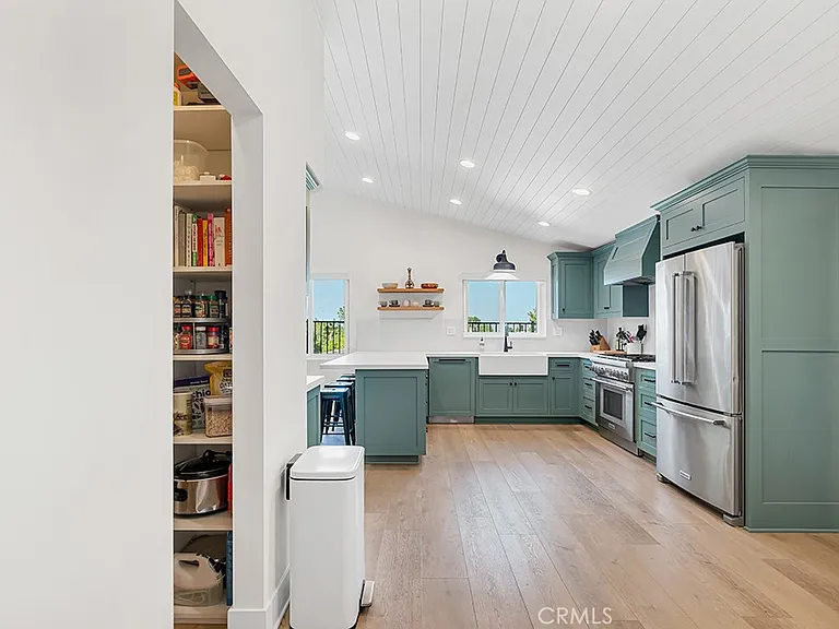 20509 Rhoda St — Photo 22