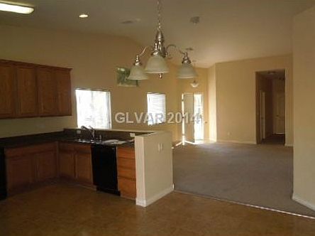 3rd image of 220 Whitney Breeze Ave
