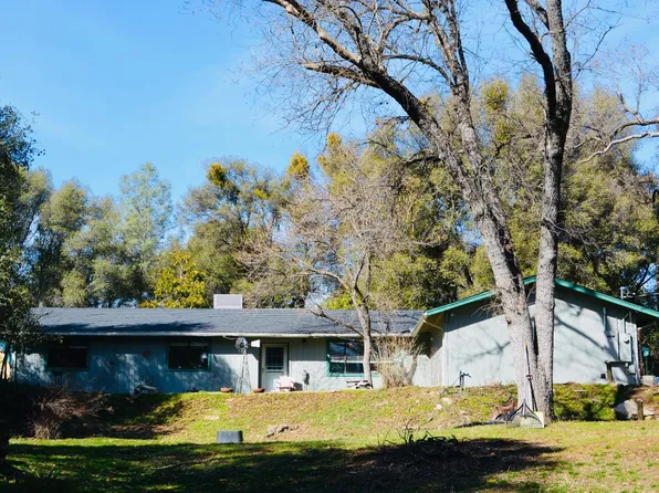 51191 Bon Veu Dr, Oakhurst, CA 93644