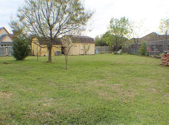 5th image of 219 Diane Dr