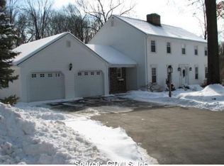 80 Hearthstone Dr, Cheshire, CT 06410