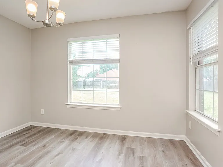 6722 Finch Rd — Photo 6